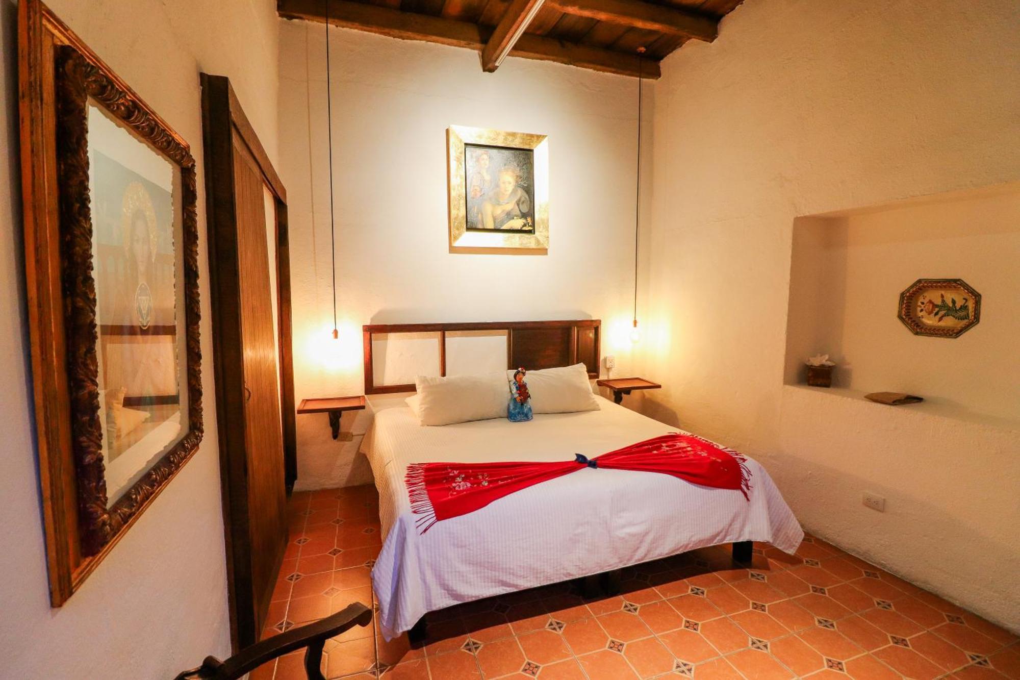 Casona Hotel Petra Альенде Экстерьер фото